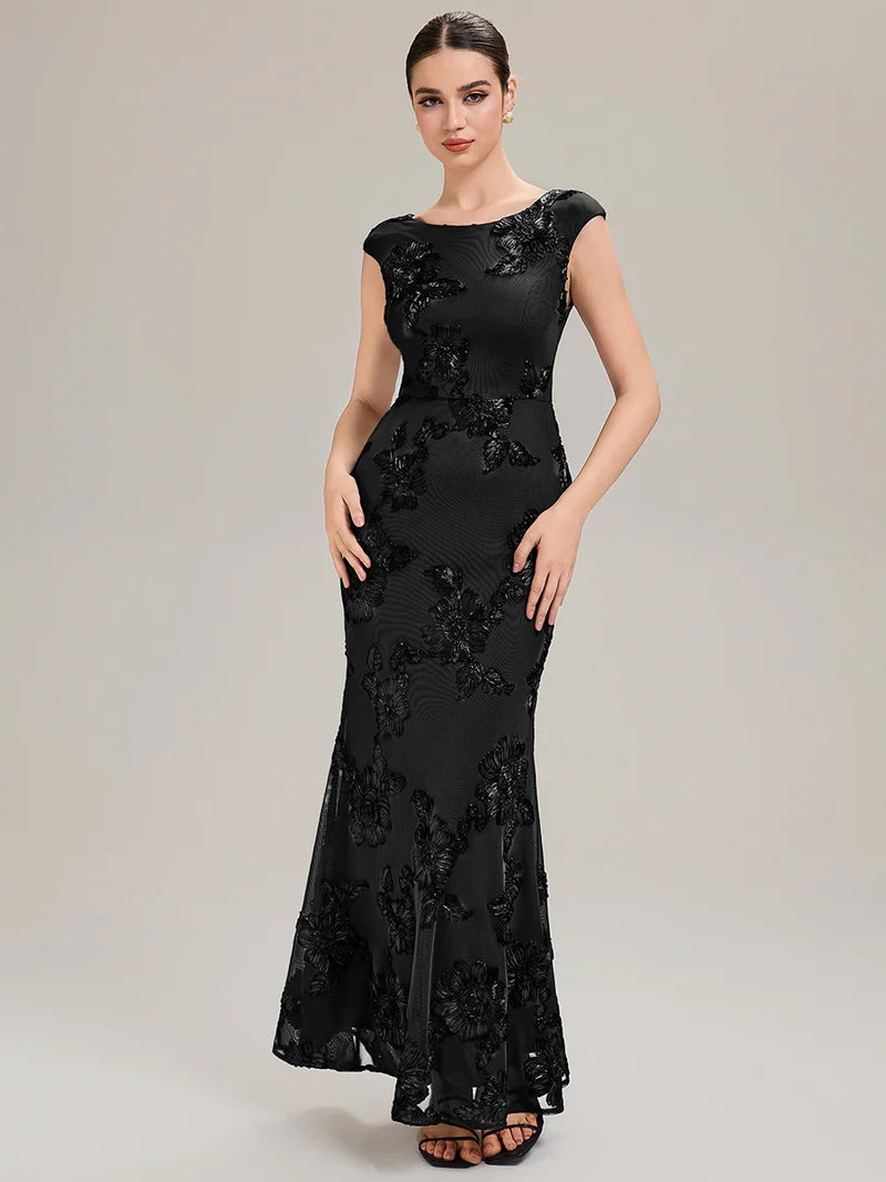 Black mother of the bride dress with ribbon detail and sheath mermaid style.