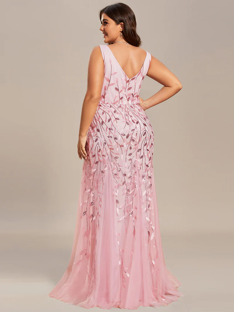 Pink plus sized dress with fishtail and sequin.