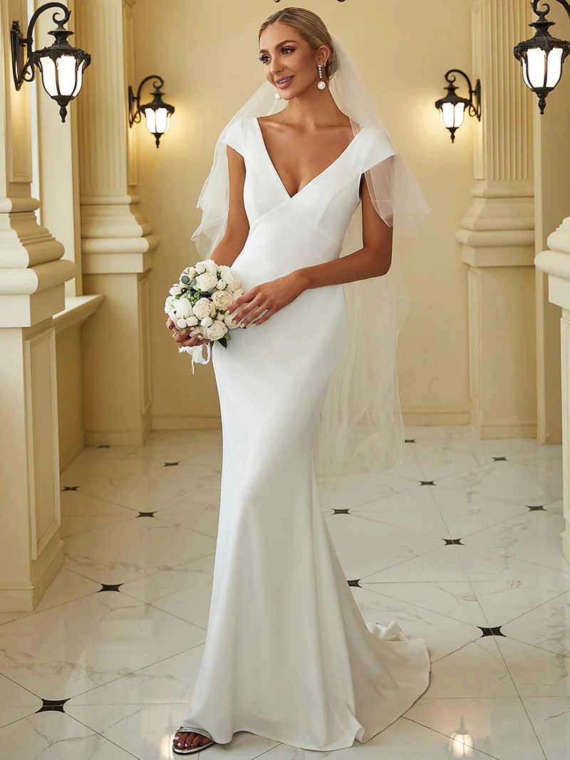 White wedding dress with cover, backless and fishtail