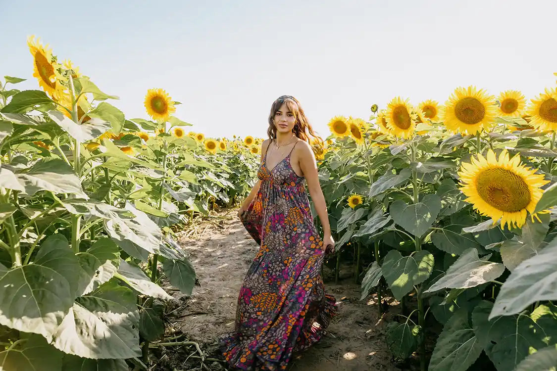 What Colour Should the Mother of the Bride Wear? (Everything Answered!)